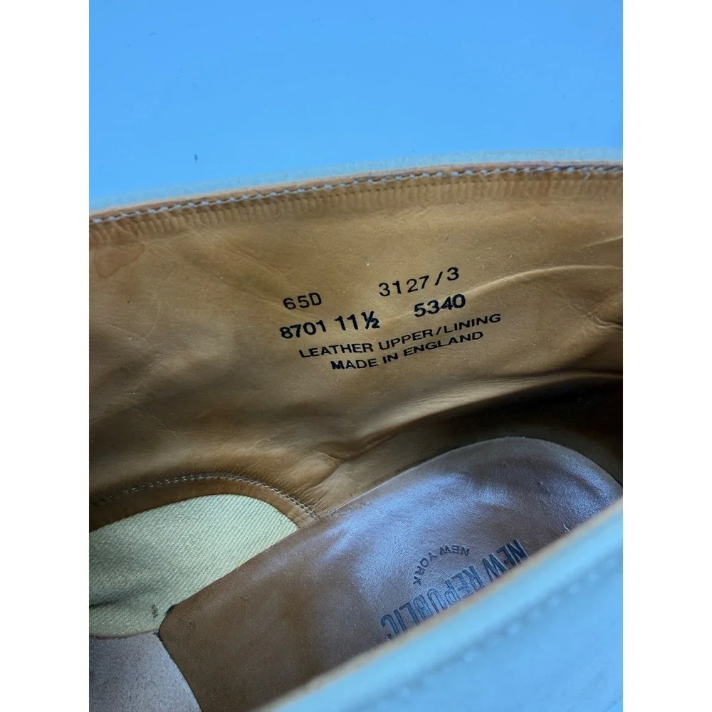 New Republic 8701 Chukka Boots Cream Mens Size 11.5 No Box